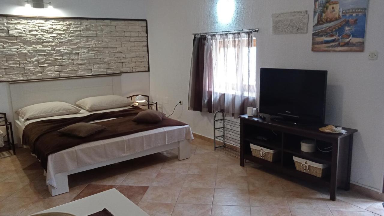Apartments Janjac Vodice Buitenkant foto