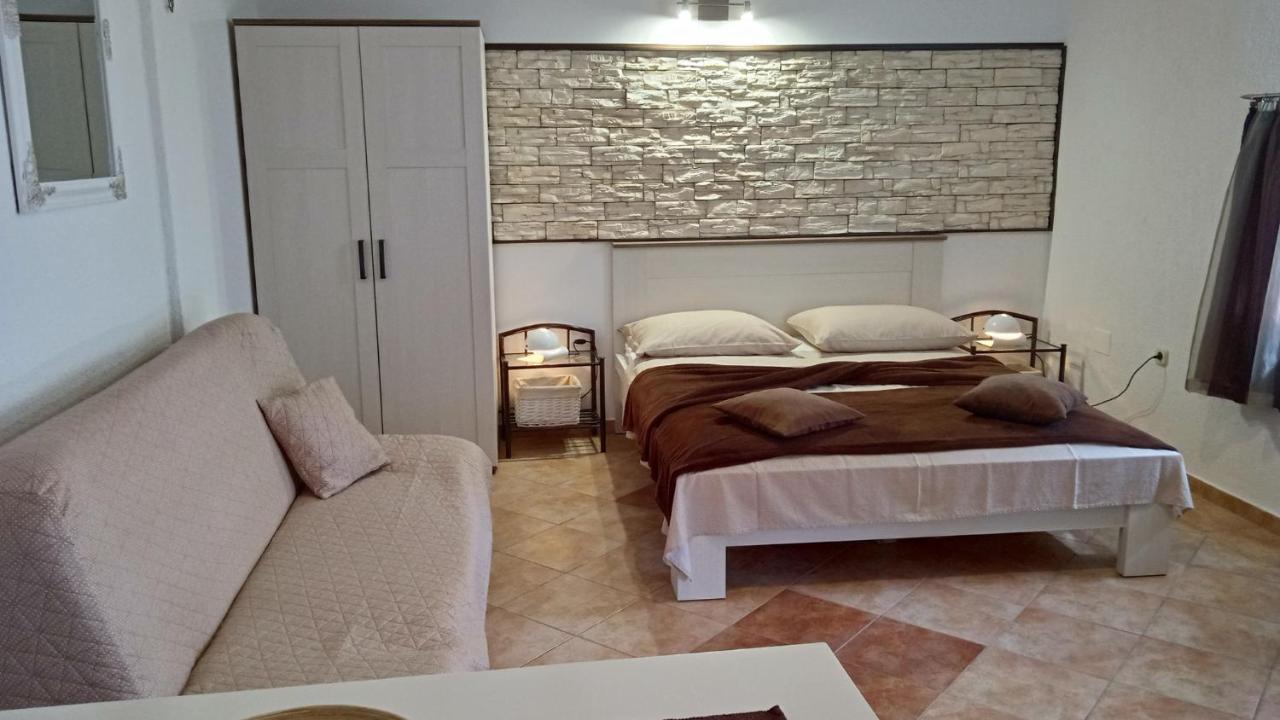 Apartments Janjac Vodice Buitenkant foto