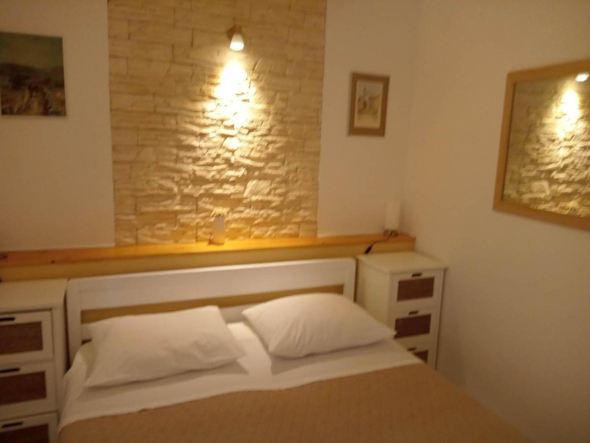 Apartments Janjac Vodice Buitenkant foto