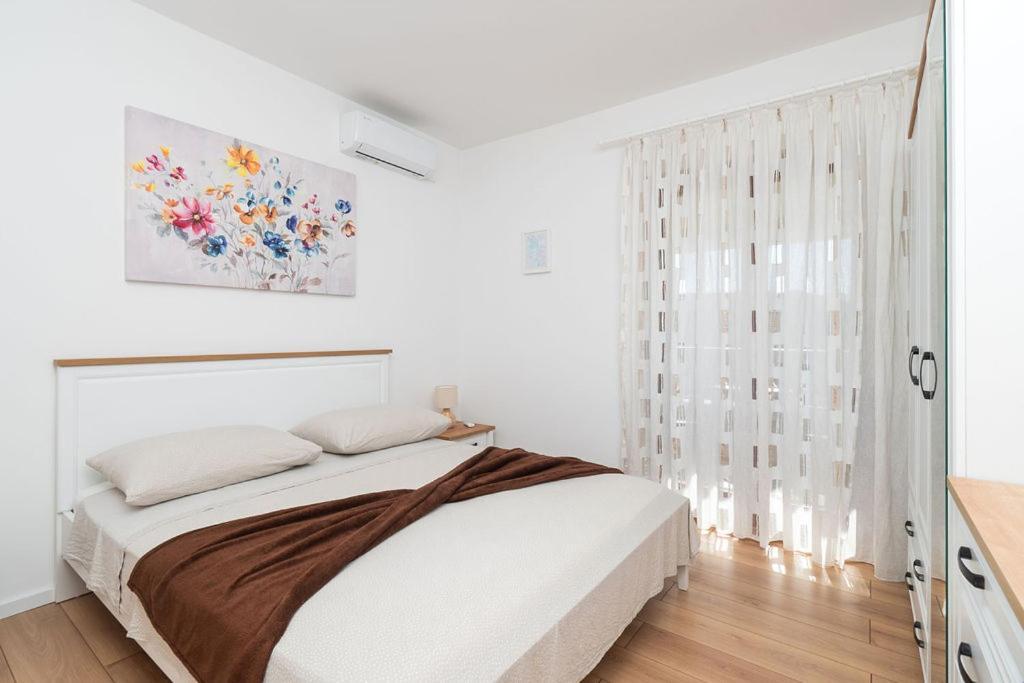 Apartments Janjac Vodice Buitenkant foto
