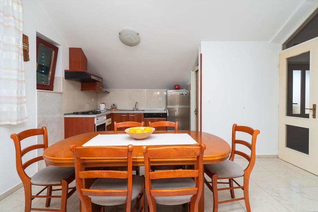 Apartments Janjac Vodice Buitenkant foto
