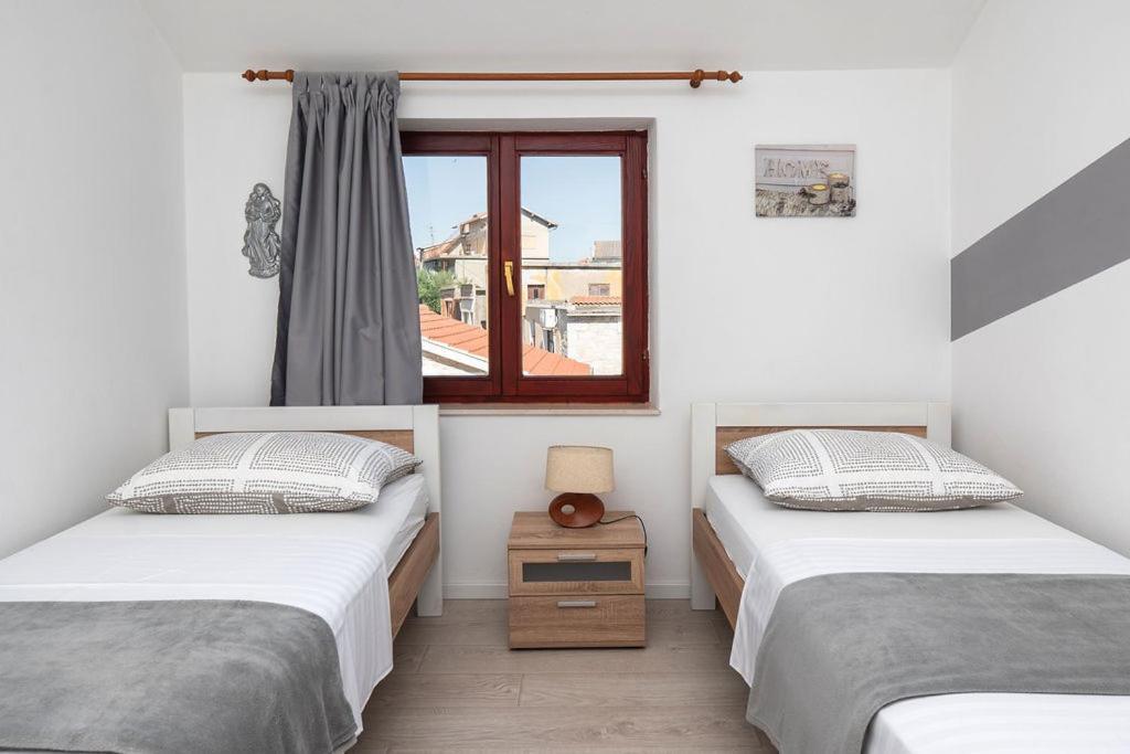 Apartments Janjac Vodice Buitenkant foto