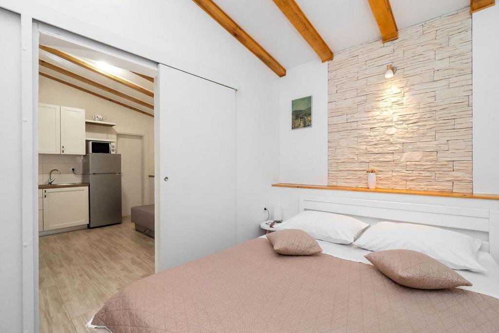 Apartments Janjac Vodice Buitenkant foto