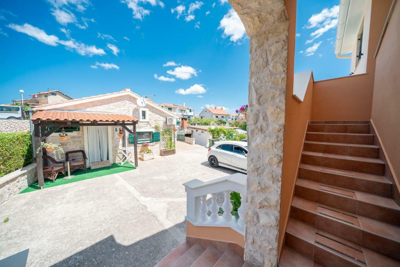 Apartments Janjac Vodice Buitenkant foto