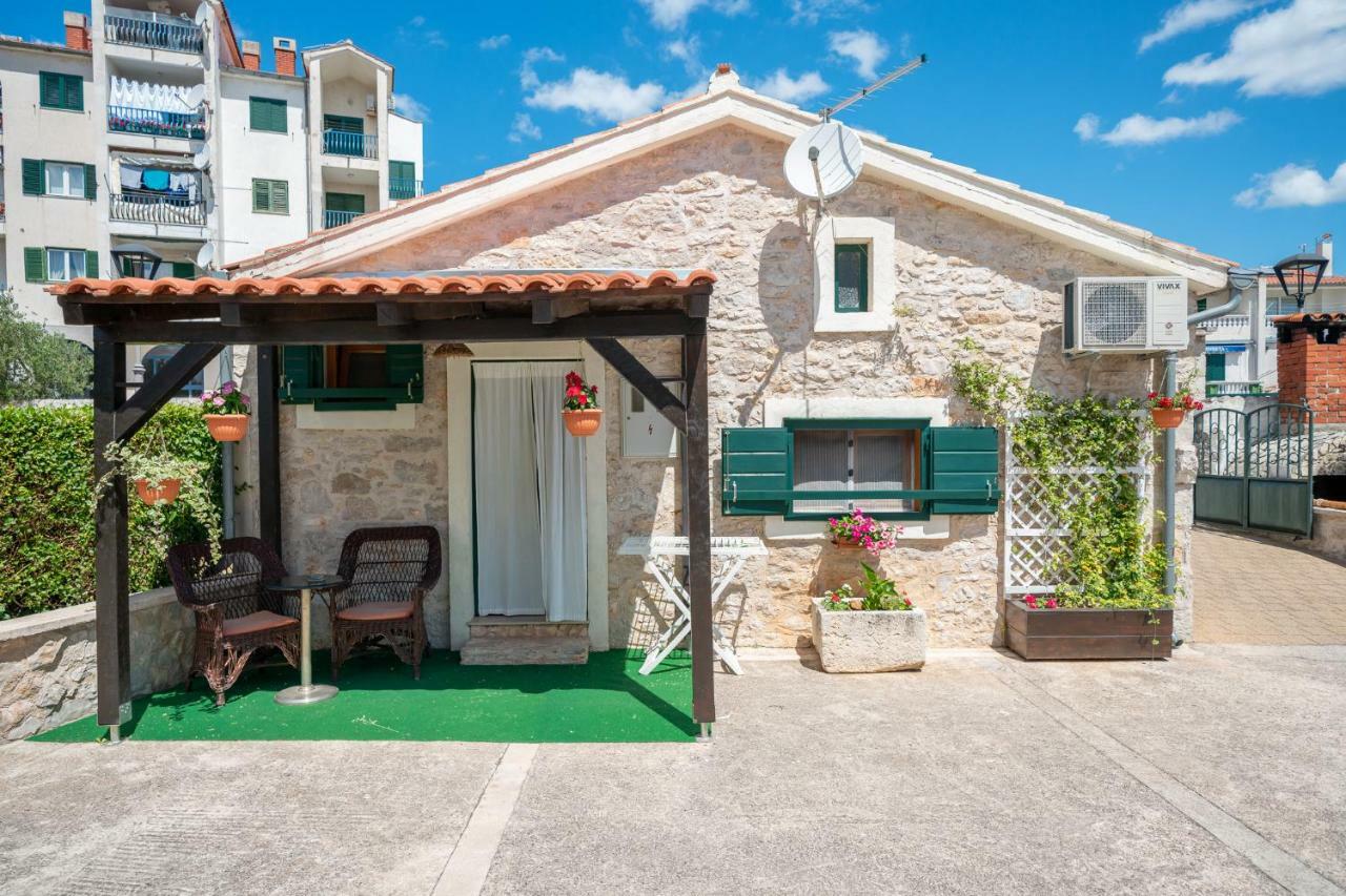Apartments Janjac Vodice Buitenkant foto