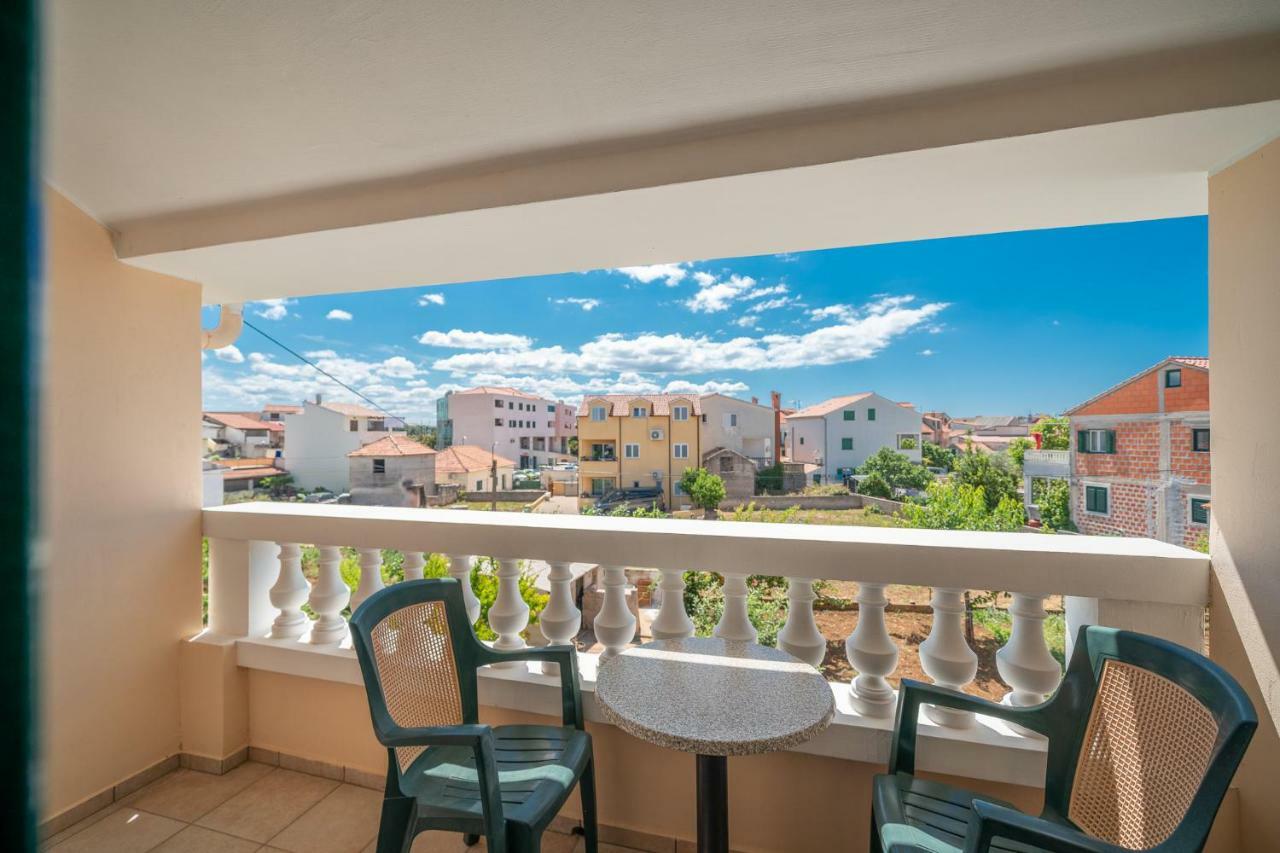 Apartments Janjac Vodice Buitenkant foto